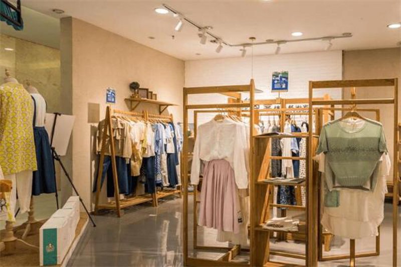 访谈记录：深入探讨服饰公司的行业分类